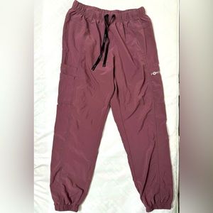 Carhart Scrubs top: small and bottoms: petite small color maroon